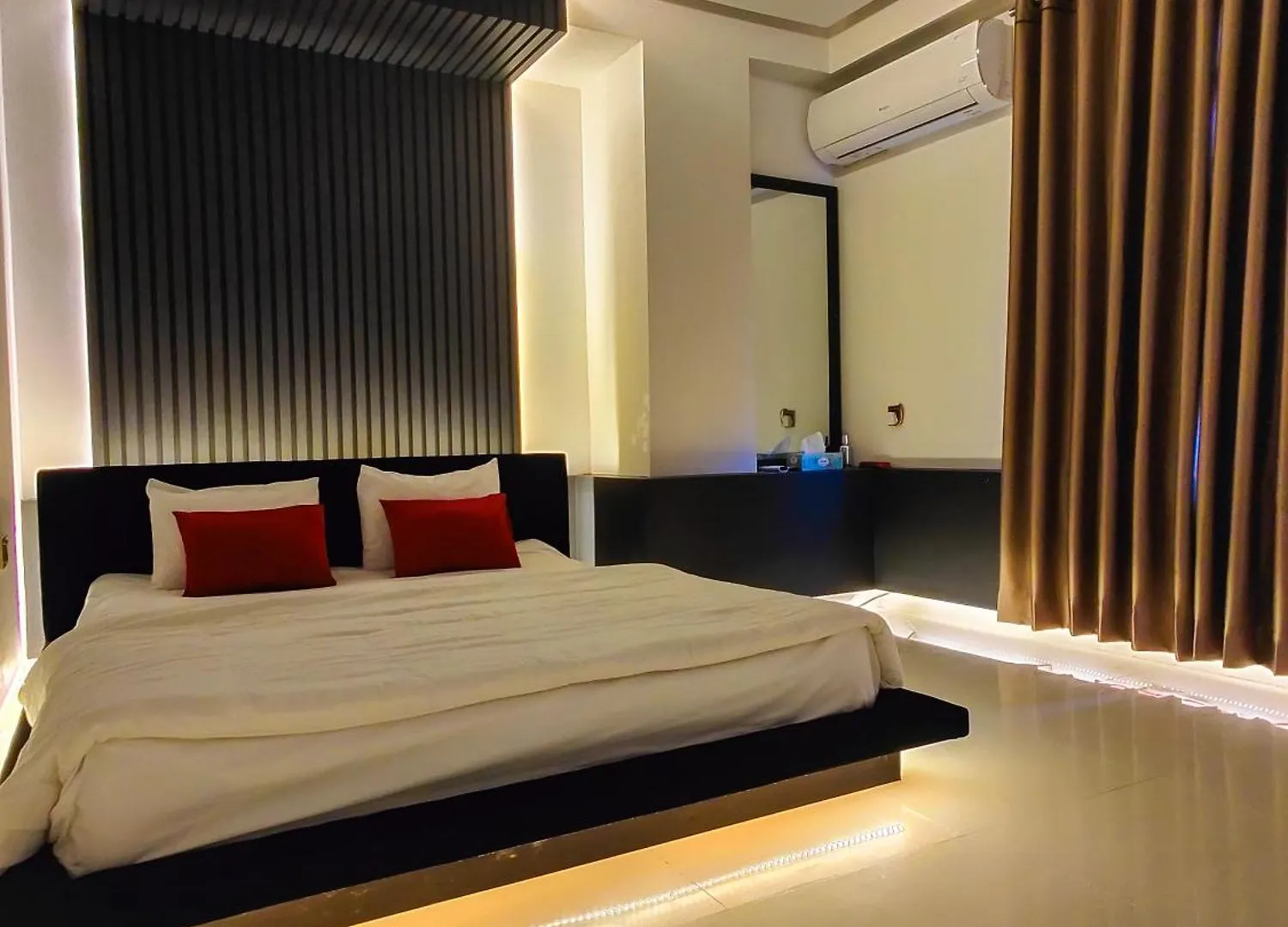 Luxspace داكا